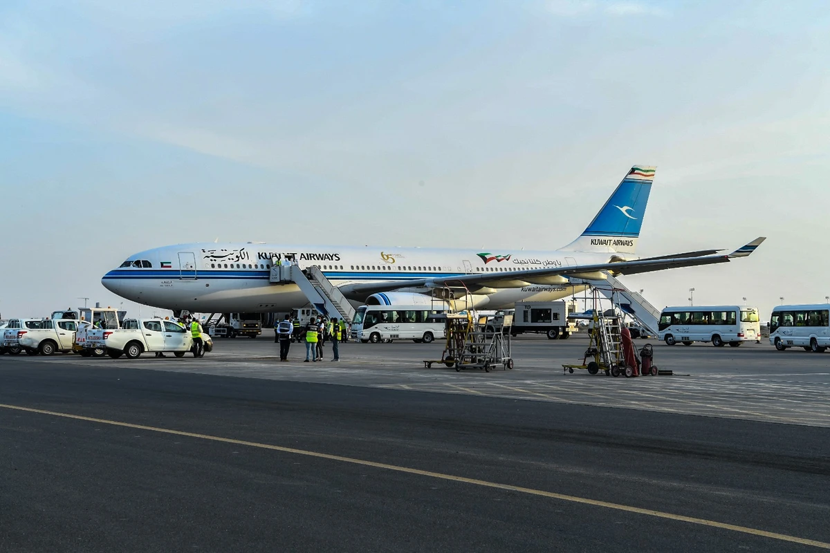 About 611 expatriates and Gulf nationals left Kuwait for their home countries while 306 Kuwaiti citizens were repatriated as a precaution to the spread of coronavirus. (KUNA)