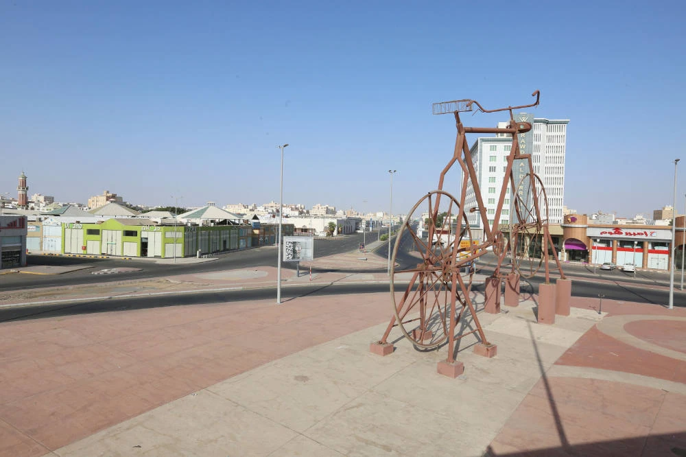 Jeddah has been added to the list of Saudi cities placed under extended curfew hours as a measure to contain the spread of the COVID-19 diseases. (AN photo by Adnan Mohandali)