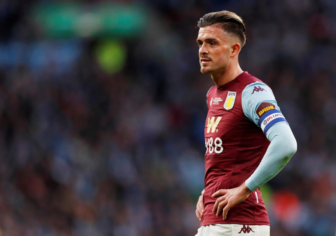 Villa’s Grealish apologizes, fined for breaking isolation rules