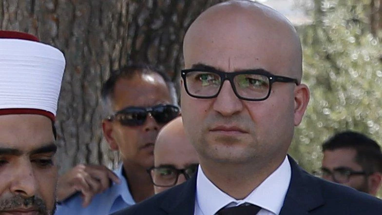 Israel arrests Palestinian official in east Jerusalem