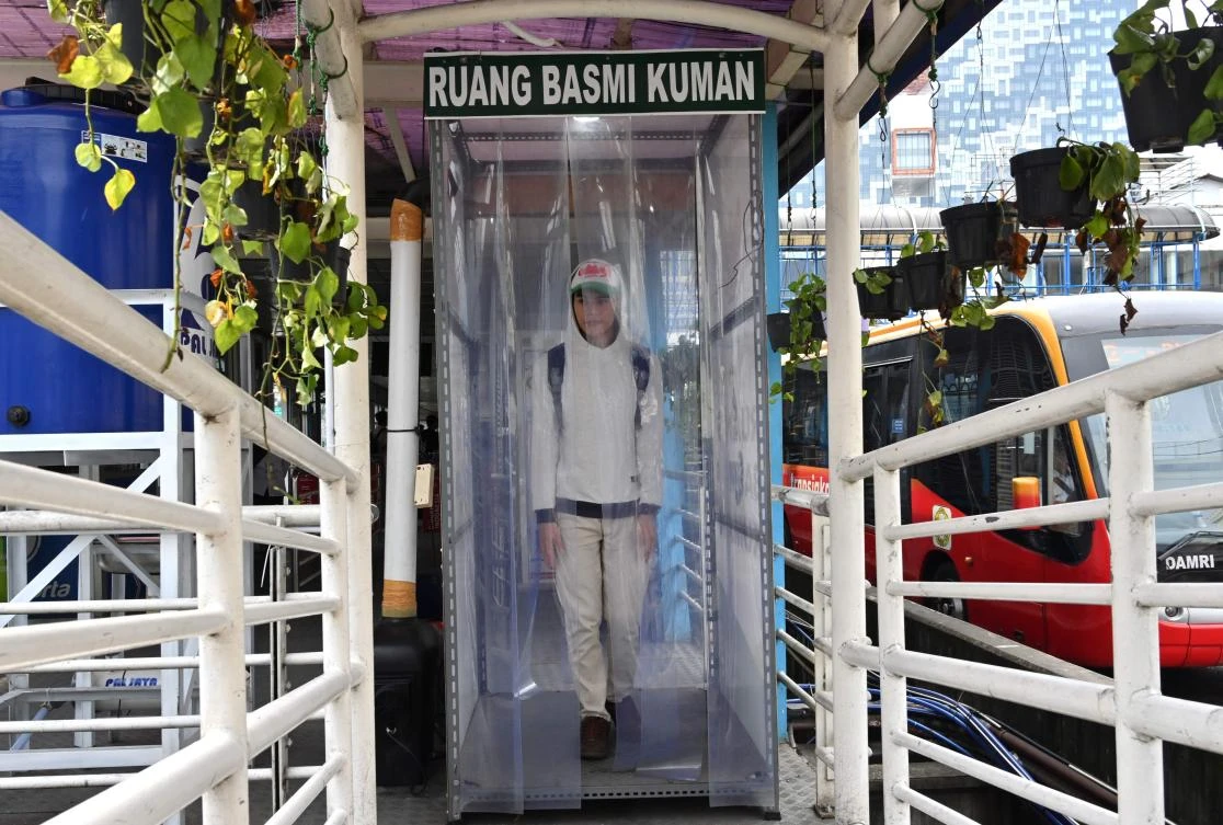 The total number of infections in Indonesia has risen to 2,491, a health ministry official Achmad Yurianto said. (AFP)