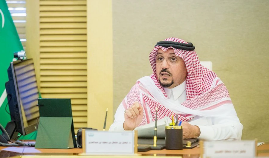Qassim Gov. Prince Faisal bin Mishaal chaired a meeting to review steps to contain the spread of the coronavirus disease (COVID-19). (SPA)