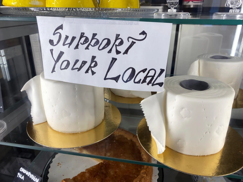 Novelty toilet roll cakes keep Finnish baker in business