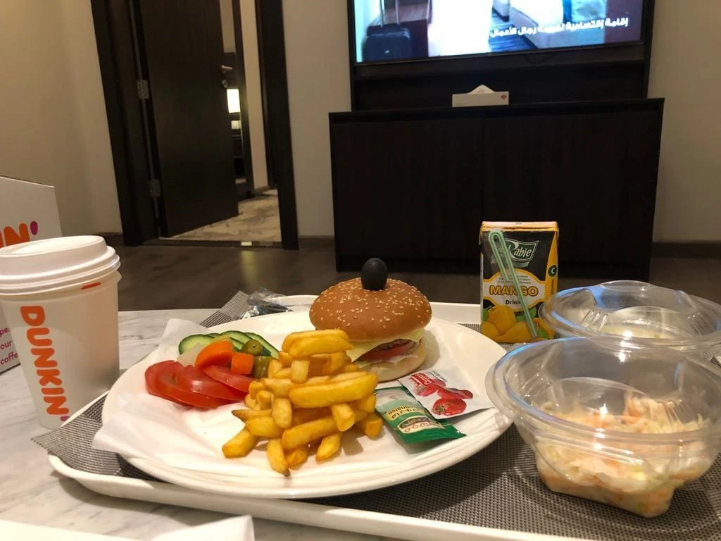 A handout picture provided by Saudi writer and journalist Taghreed al-Tassan on April 1, 2020 shows a meal served at a hotel in Riyadh where she has been quarantined after testing positive for coronavirus. (AFP/Taghreed Al-Tassan)
