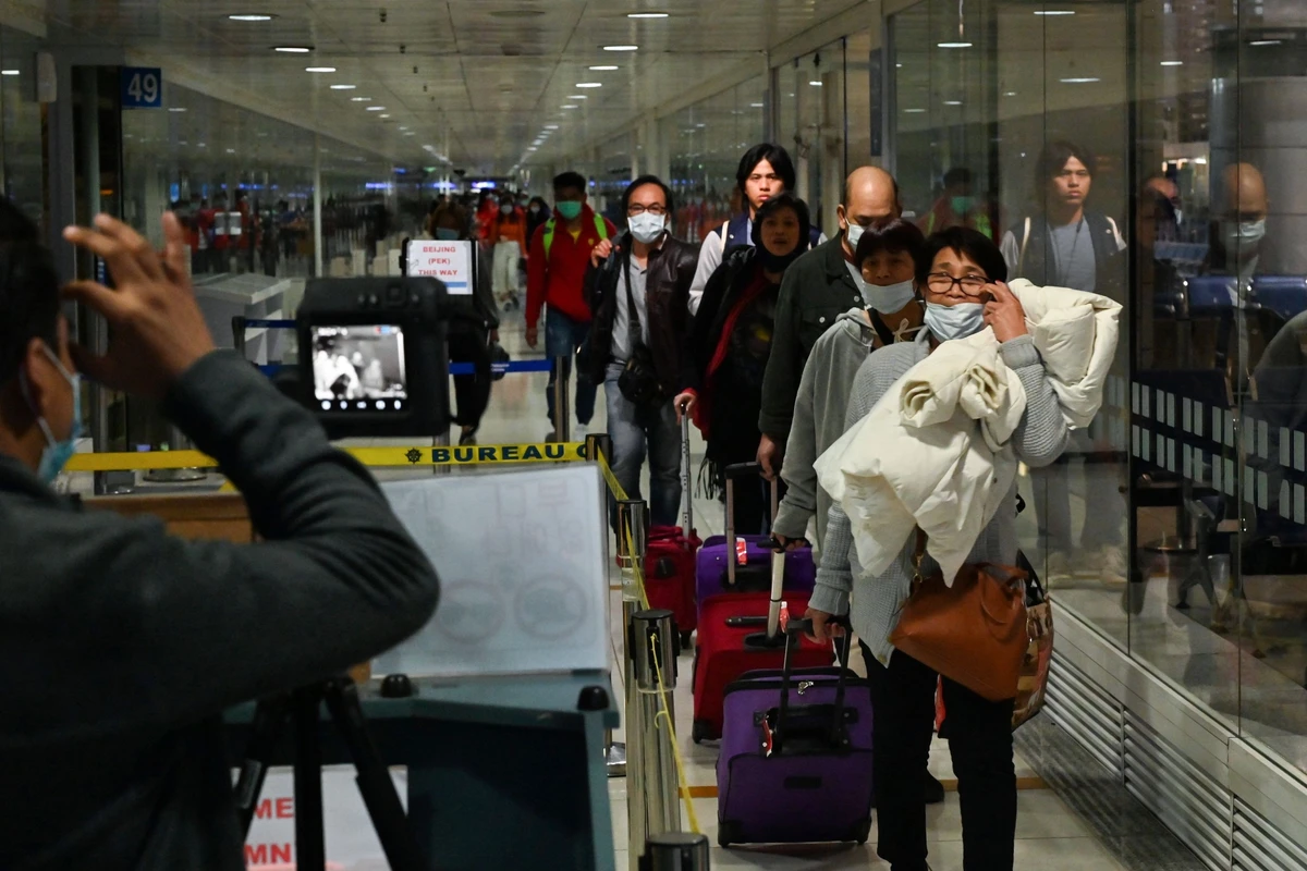 More than 13,000 overseas workers return to the Philippines