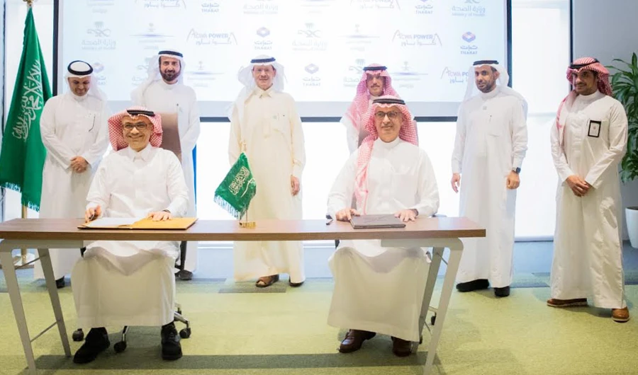 The signing for the 100-bed mobile hospital in Madinah was executed by Thamer Al-Sharhan from ACWA Power and Essam Al-Muhaidib from THABAT.