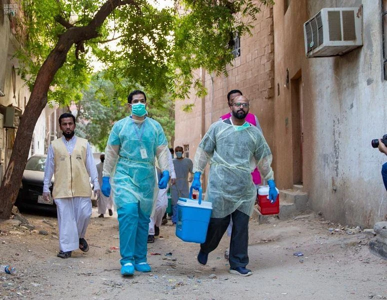The total laboratory tests taken to detect the coronavirus disease (COVID-19) have increased to more than 180,000 tests so far in the Kingdom. (SPA)
