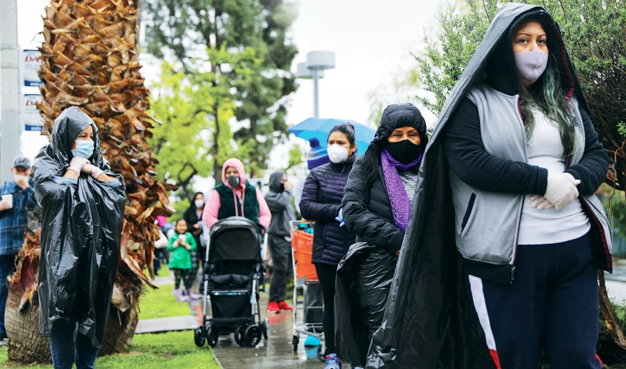 Jobless Americans turning to food banks to survive pandemic