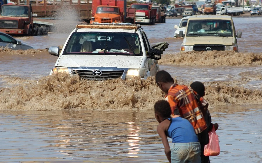 Heavy rains and flash floods struck Yemen’s port city of Aden and neighboring provinces on Tuesday. (File/AFP)