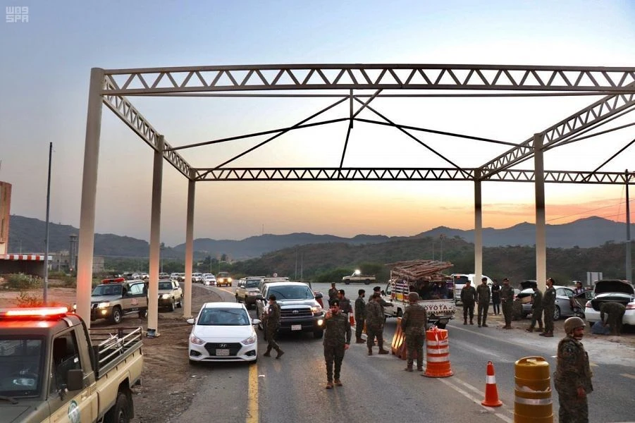 Saudi border guards had foiled attempts to smuggle large quantities of narcotics, hashish (cannabis), weapons and live ammunition inside the Kingdom in recent weeks. (SPA/File Photo)