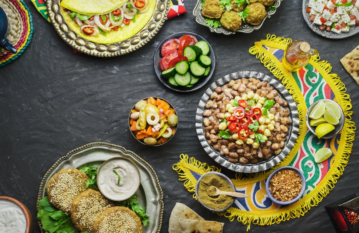 The later you eat the right thing, the longer you can keep hunger away. (Shutterstock)