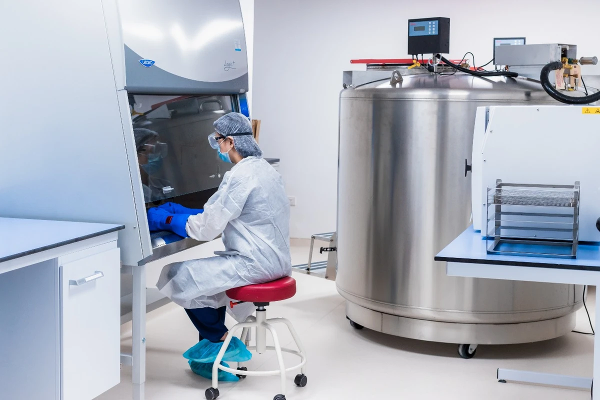 The Emirati Ministry of Economy said on Friday it had granted a patent to the Abu Dhabi Stem Cell Center (ADSCC) to develop a COVID-19 treatment further through the use of stem cells. (Twitter: Emirates News Agency)