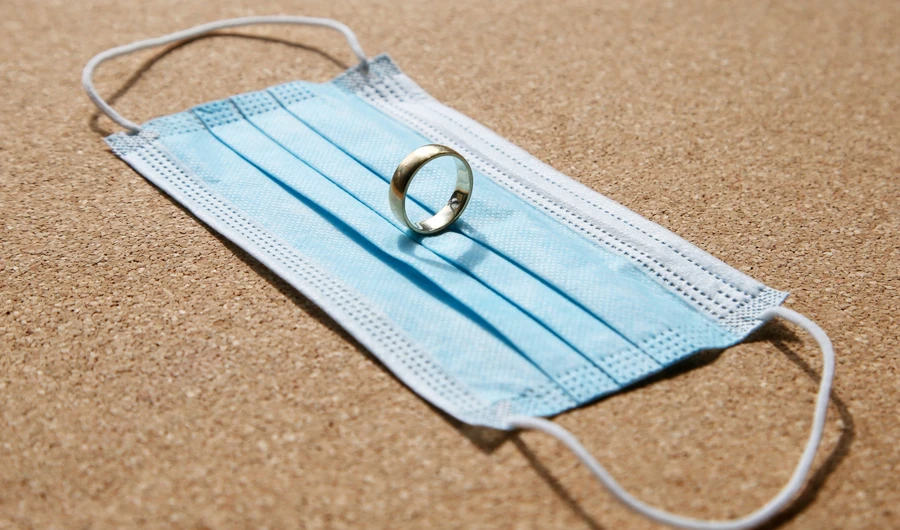The Justice Ministry portal also allows users to check medical examinations online without the need to physically visit a hospital and to record a marriage electronically in the Ministerial Agency of Civil Affairs. (Shutterstock)