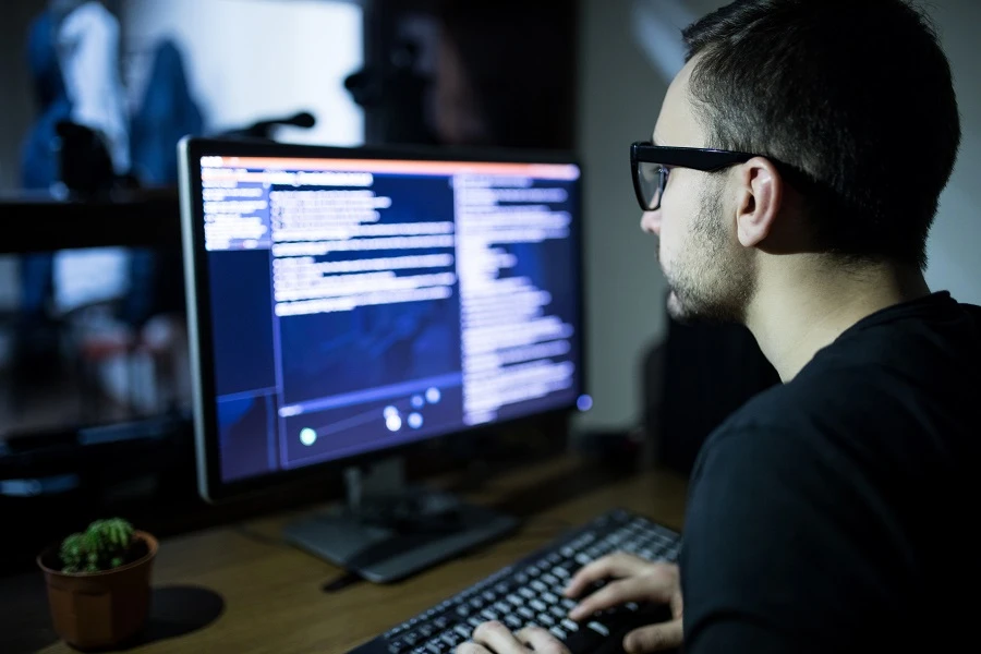 State-backed hackers targeting coronavirus responders, US and UK warn
