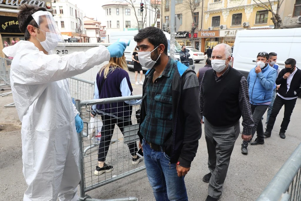 Turkey eases coronavirus regulations for people over 65 and under 20 years