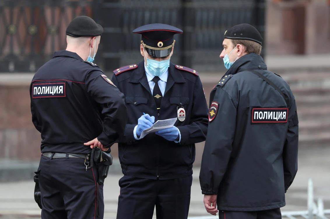 Police officers wear protective face masks in Moscow on May 6, 2020. Russia now ranks fourth in Europe in terms of the total number of cases. (Reuters)
