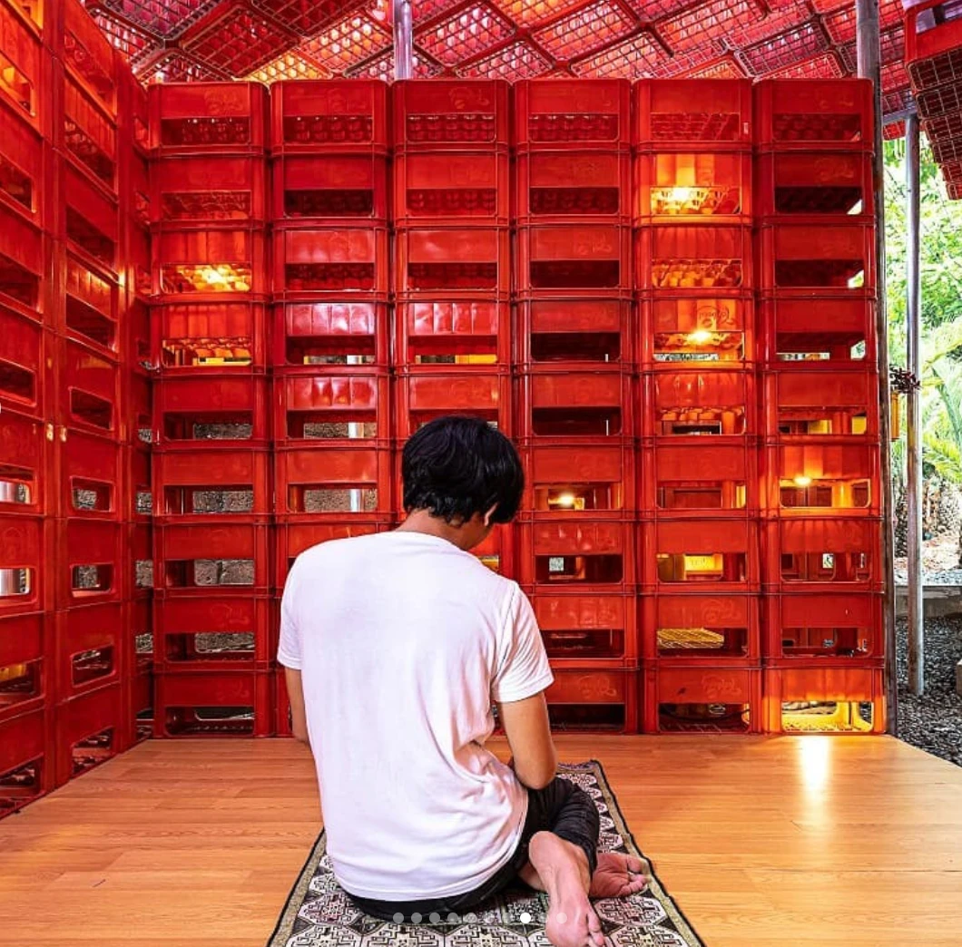 A crate idea: Indonesian architects reuse plastic boxes to build mosque