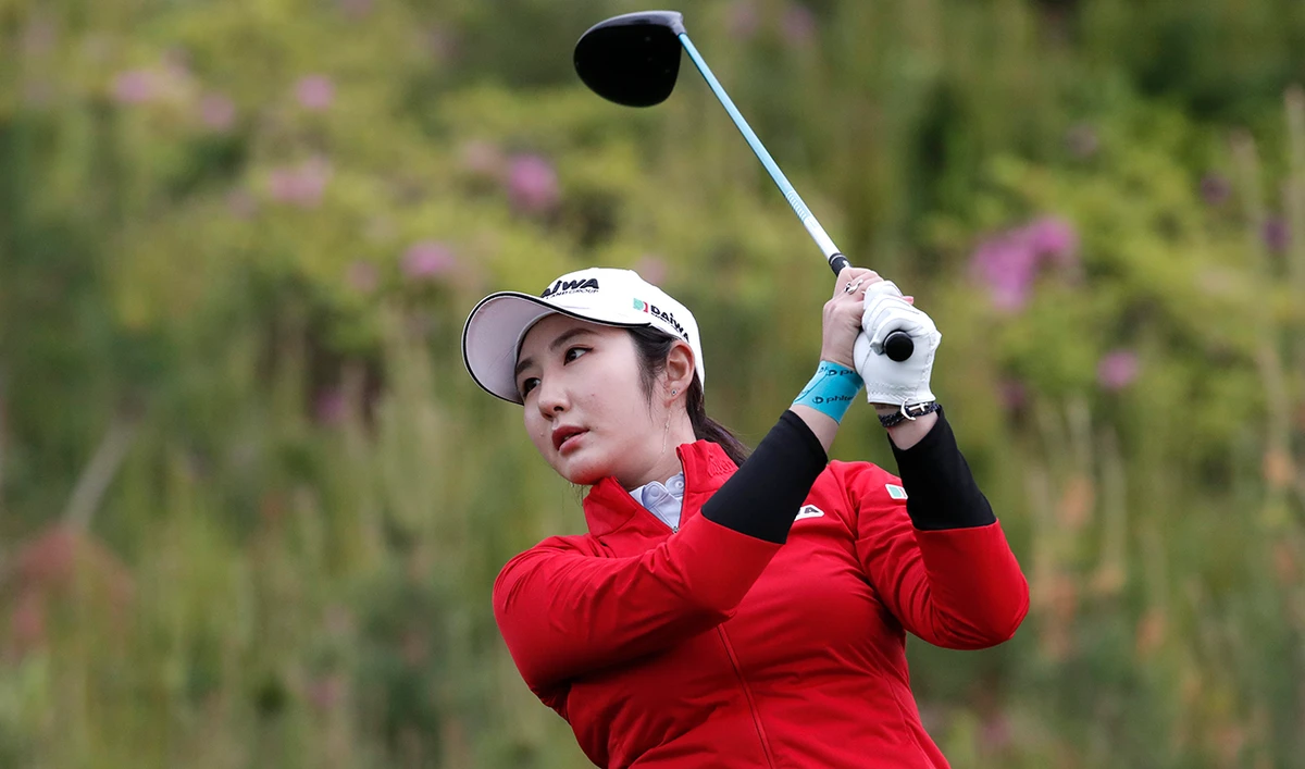 Pro golf returns without fans in South Korea