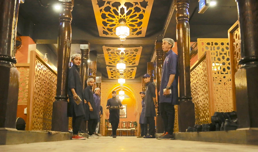 Staff of Ridan House of Mandi are ready to serve their customers. (Photo courtesy: Ridan House of Mandi)