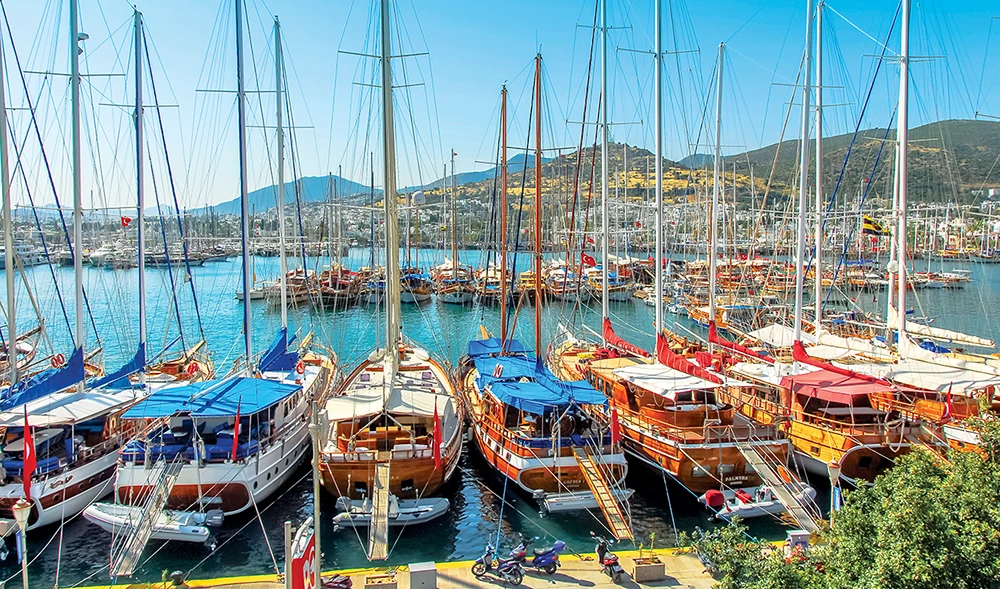 Empty gulets point to bleak outlook for Turkish tourism