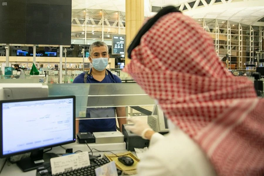 91 Indonesians return home through Awdah initiative