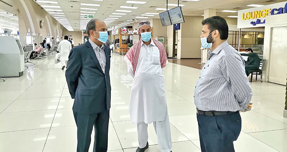 Pakistan’s Consul General Khalid Majid and Deputy Consul General Shaiq Ahmed Bhutto were present at the airport to see them off. (Supplied)