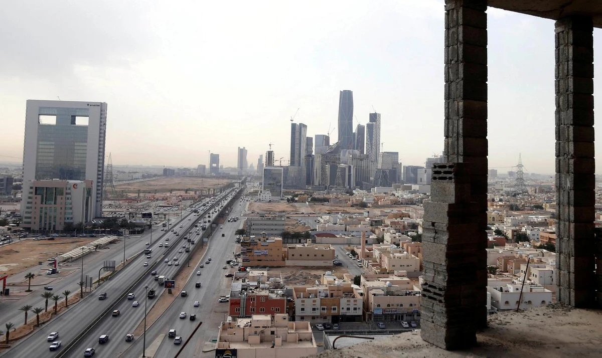 Volunteers from Saudi Council of Engineers examine 90% of registered buildings for migrant workers