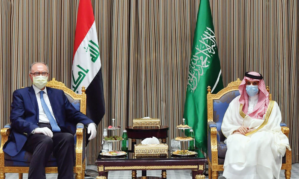 Iraq’s Deputy Prime Minister Ali Allawi meets Minister of Foreign Affairs Prince Faisal bin Farhan in the Saudi capital. (SPA)