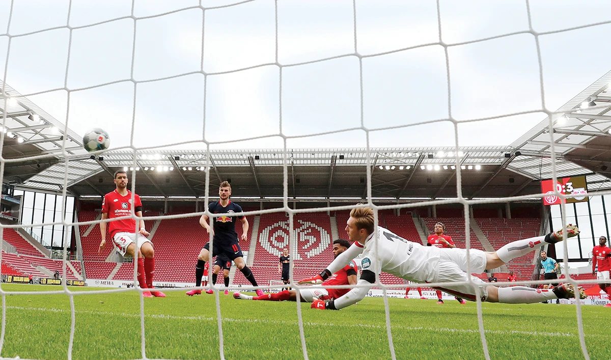 Werner hits hat trick as Leipzig drub Mainz 5-0