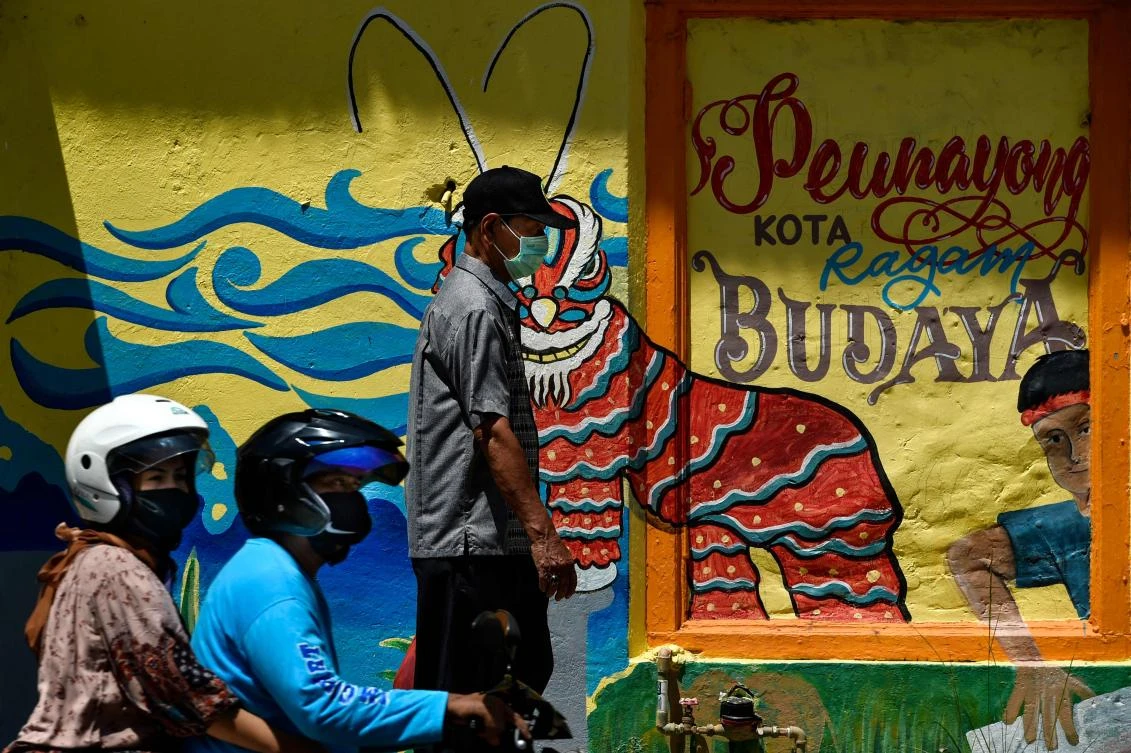 Researchers estimate the true number of coronavirus fatalities in Indonesia is several times the official toll. (AFP)
