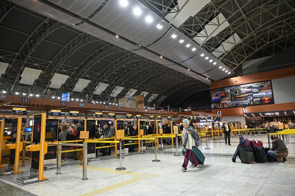 Turkish authorities said hat social distancing must be strictly observed in airport terminal security checkpoints and check-in areas. (AFP file)