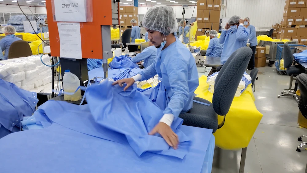 Enayah, in Riyadh, is Saudi Arabia’s largest manufacturer of medical masks and gowns and comprehensive medical packs. (AN Photo)
