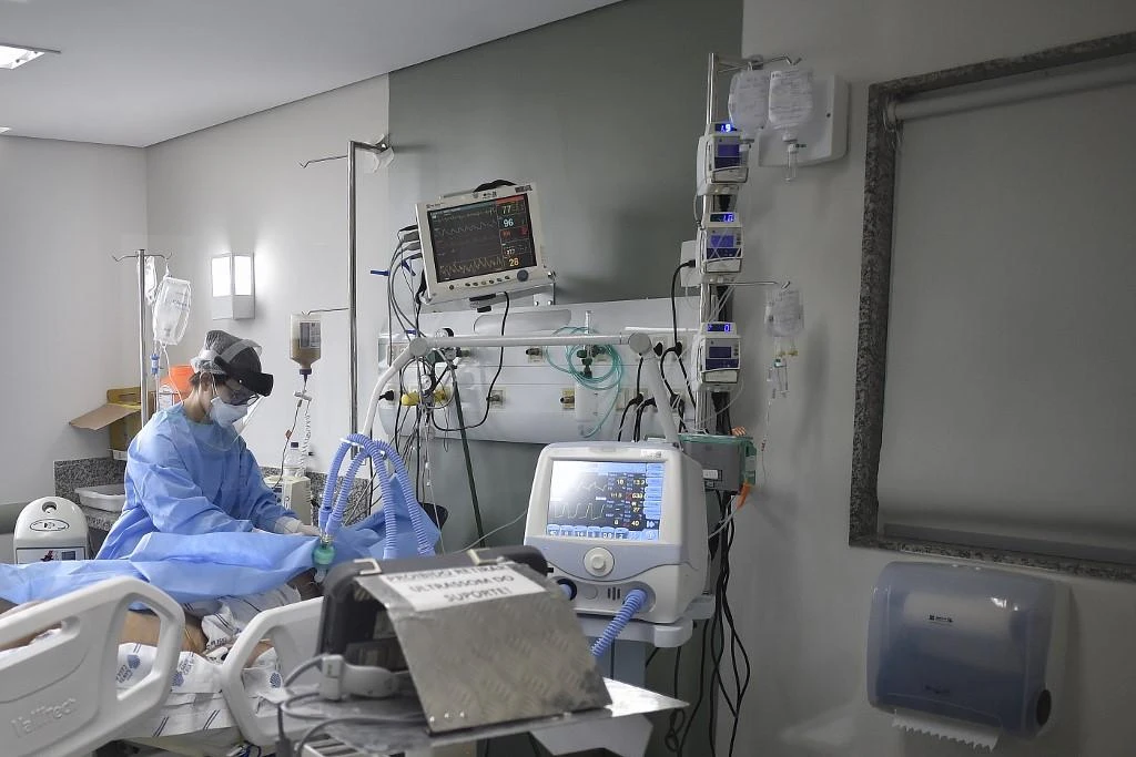 The COVID-19 pandemic has killed more than 374,000 people worldwide and infected more than 6.7 million. (File/AFP)