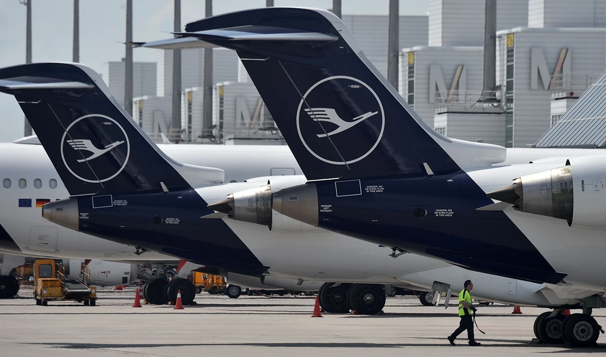 Lufthansa’s April passenger numbers fell 98 percent year on year as the coronavirus pandemic hit the travel sector. (AFP)