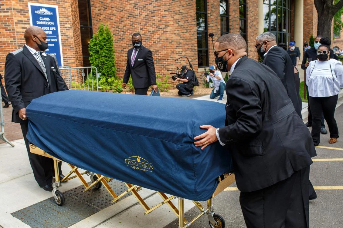 The remains of George Floyd are taken to a memorial service in his honor on June 4, 2020, in Minneapolis, Minnesota. (AFP)