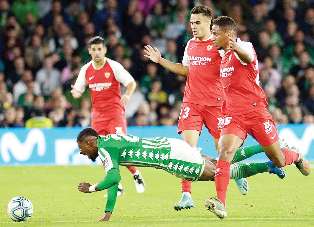Spain’s most passionate derby gets league going again