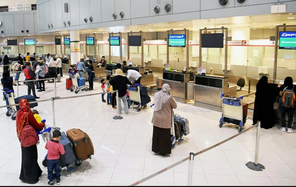 Kuwait suspended all international flights to and from the country since March 13, except for repatriation flights. (File/AFP)