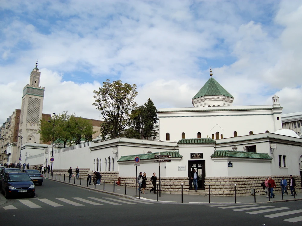 The Great Mosque of Paris in the 5th arrondissement. (Wikimedia Commons)