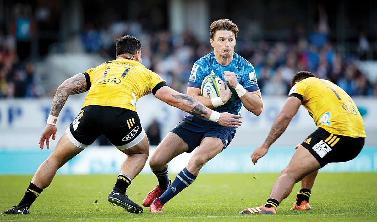 Blues parade Barrett to 43,000 with impressive victory