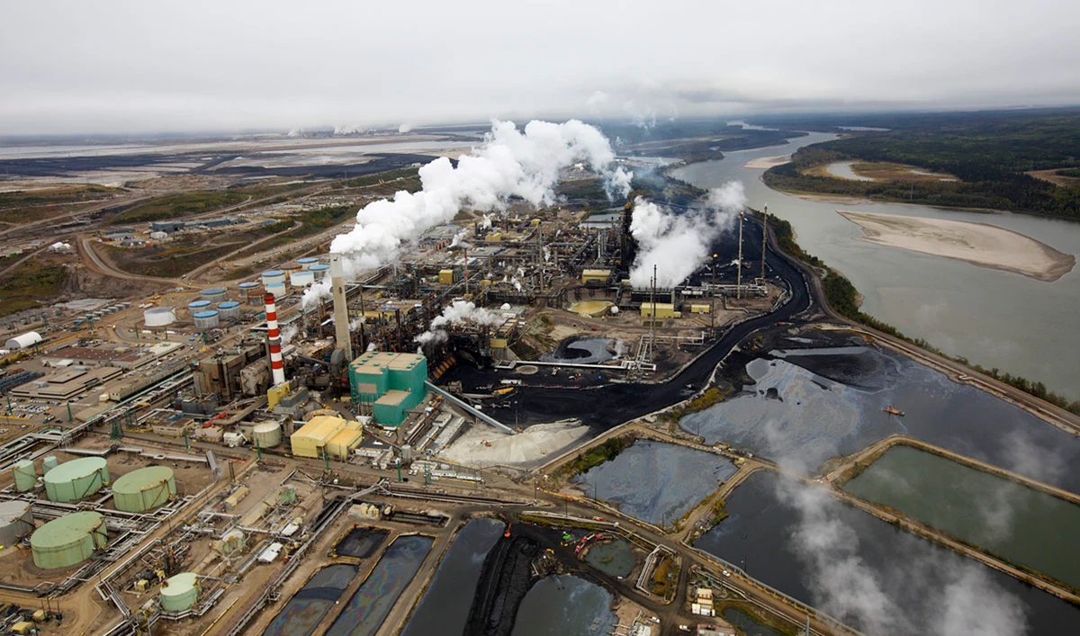 Canadian oil producers will have a hard time convincing investors of their role in a future lower carbon economy if their commitment to green initiatives is wavering. (Reuters)