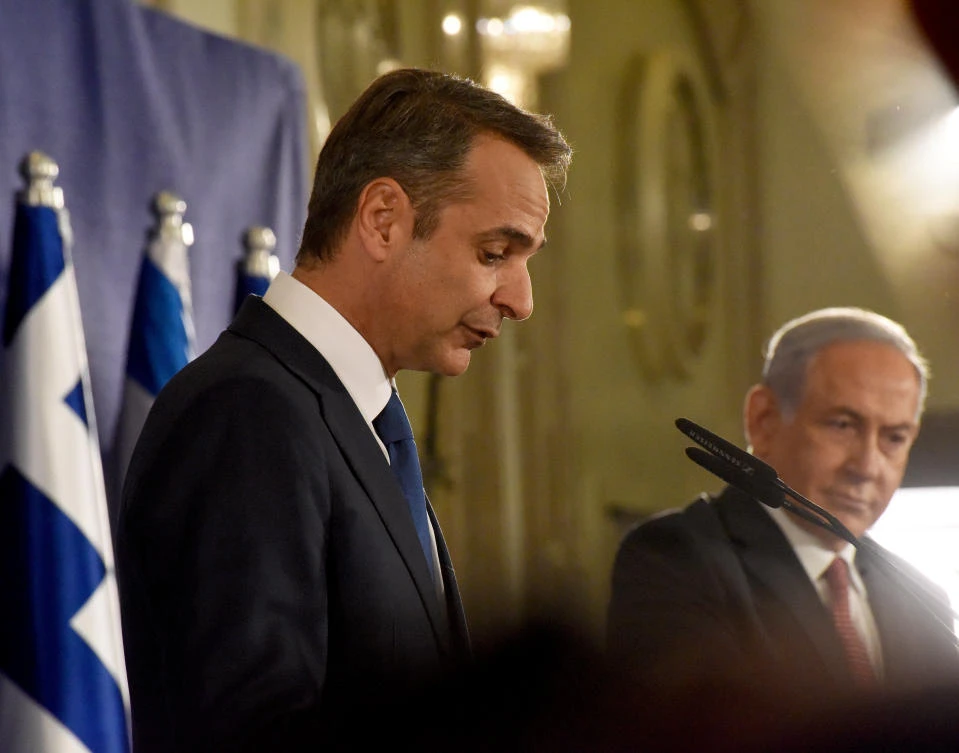 Israeli Prime Minister Benjamin Netanyahu and Greek Prime Minister Kyriakos Mitsotakis issue joint statements in Jerusalem, June 16, 2020. (Reuters)