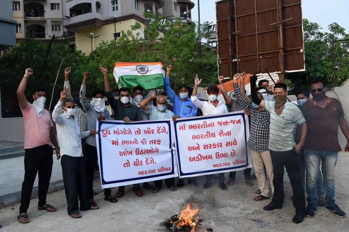 Deadly clashes break out between India and China