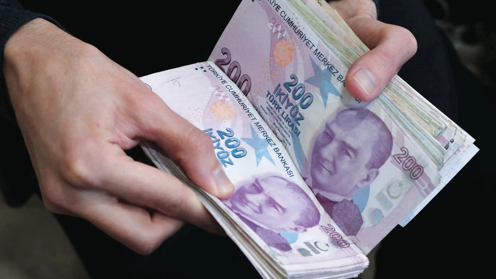 Turkey targets Syrian currency as sanctions bite