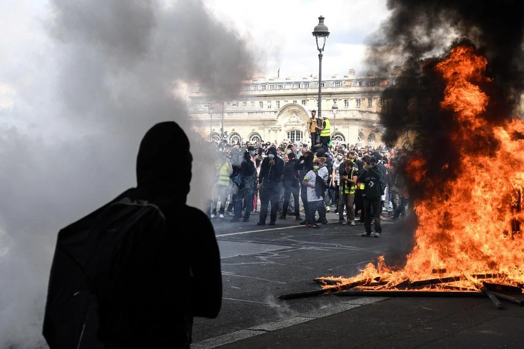The police added in a statement on Friday that its decision to ban one of the protests was in light of recent gang violence between ethnic communities in Dijon and Nice. (File.AFP)
