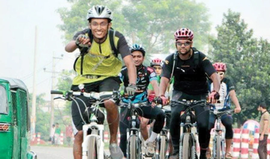 For practical reasons, Bangladeshi commuters are using bicycles on their way to the workplace. (Supplied)