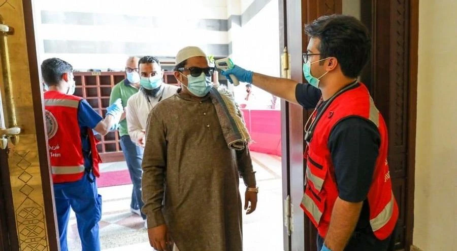 Saudi Arabia announced 46 more deaths from the novel coronavirus COVID-19 and 3,938 new cases of the disease on Friday. (SPA)