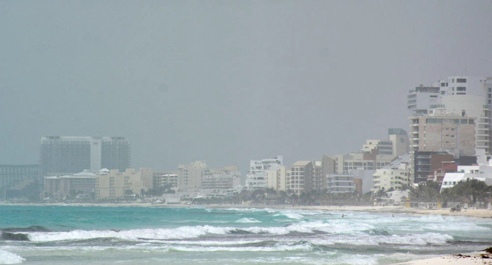 Giant Sahara dust cloud drifts over Caribbean and US, raising health concerns