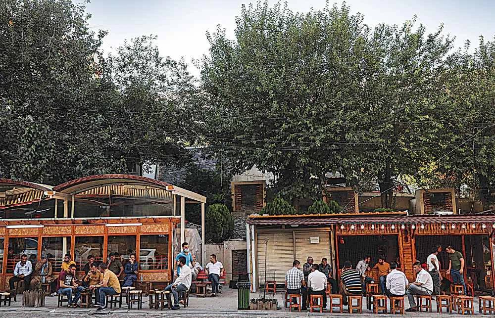 A cafe in Shaqlawah. A curfew has starved the Kurdish region of tourists. (AFP)