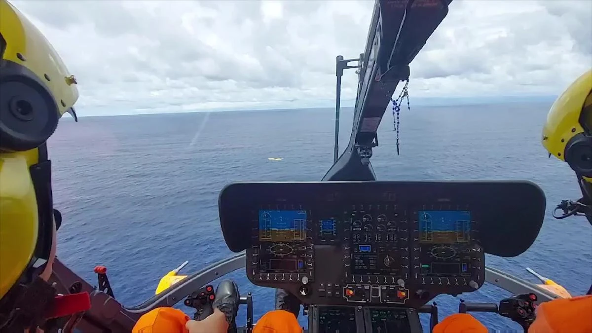 Philippine rescuers say there are no signs of survivors from a fishing vessel that sunk after colliding with a cargo ship in waters southwest of Manila. (AFP)