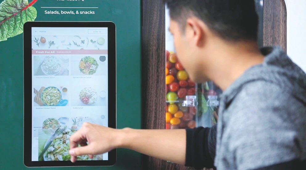 Innovative Saudi restaurateurs launch Saudi Arabia’s first fresh food robot